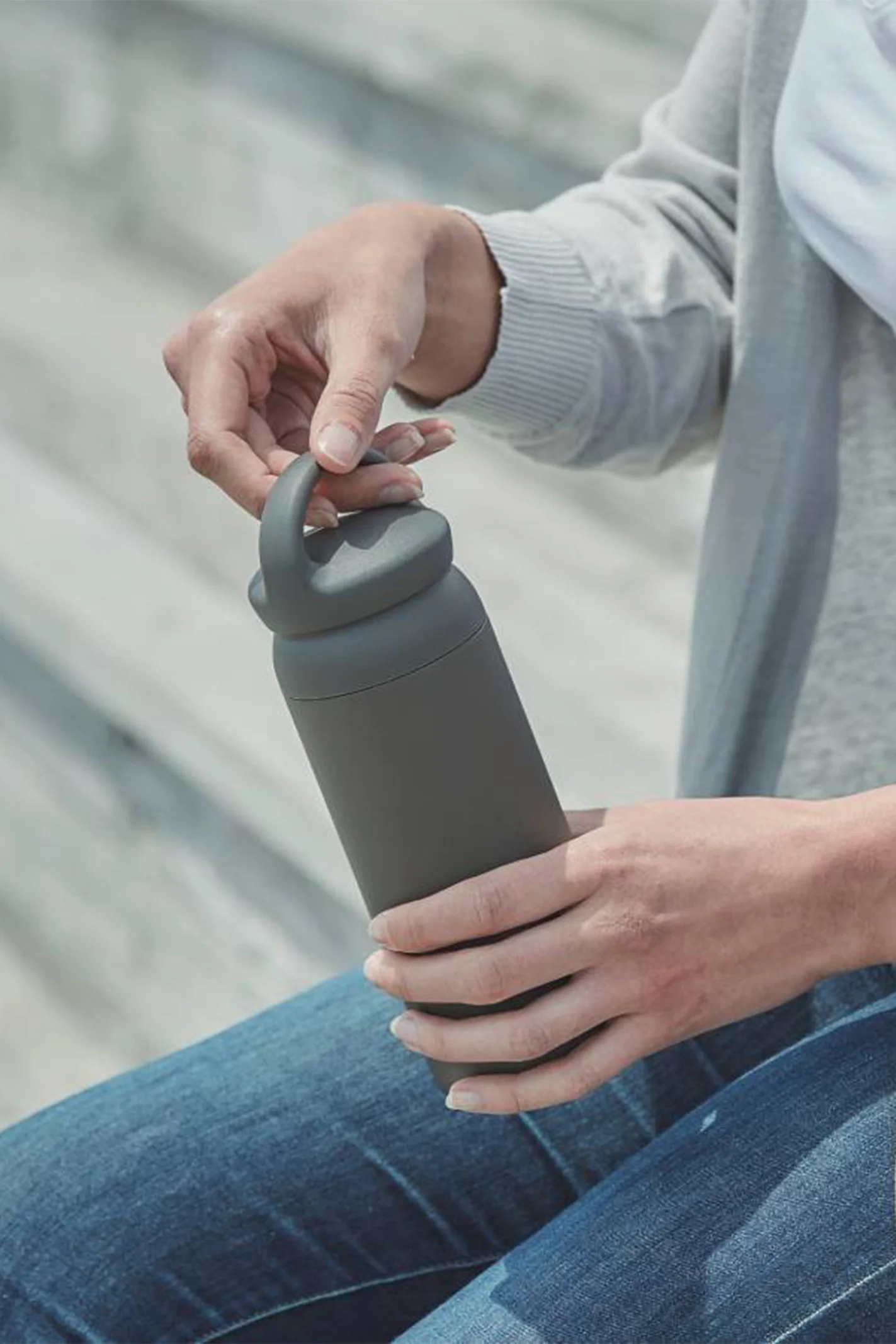 Day Off Tumbler 500ml - Dark Grey - Image 3