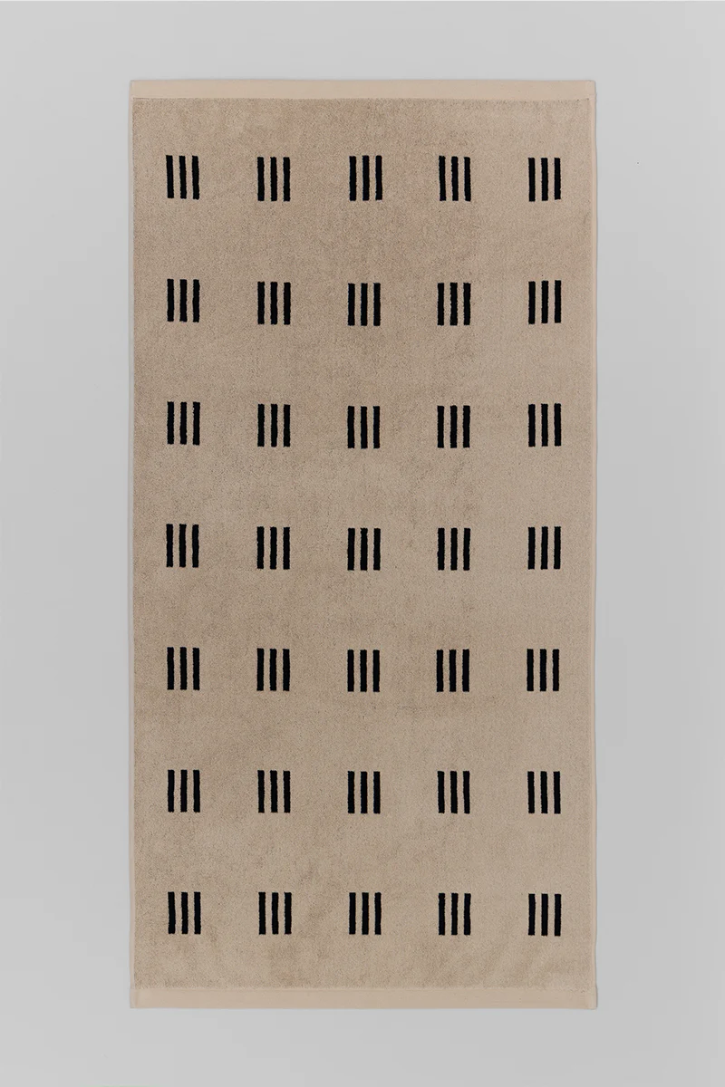 Claremont Bath Towel - Sand / Noir - Image 3