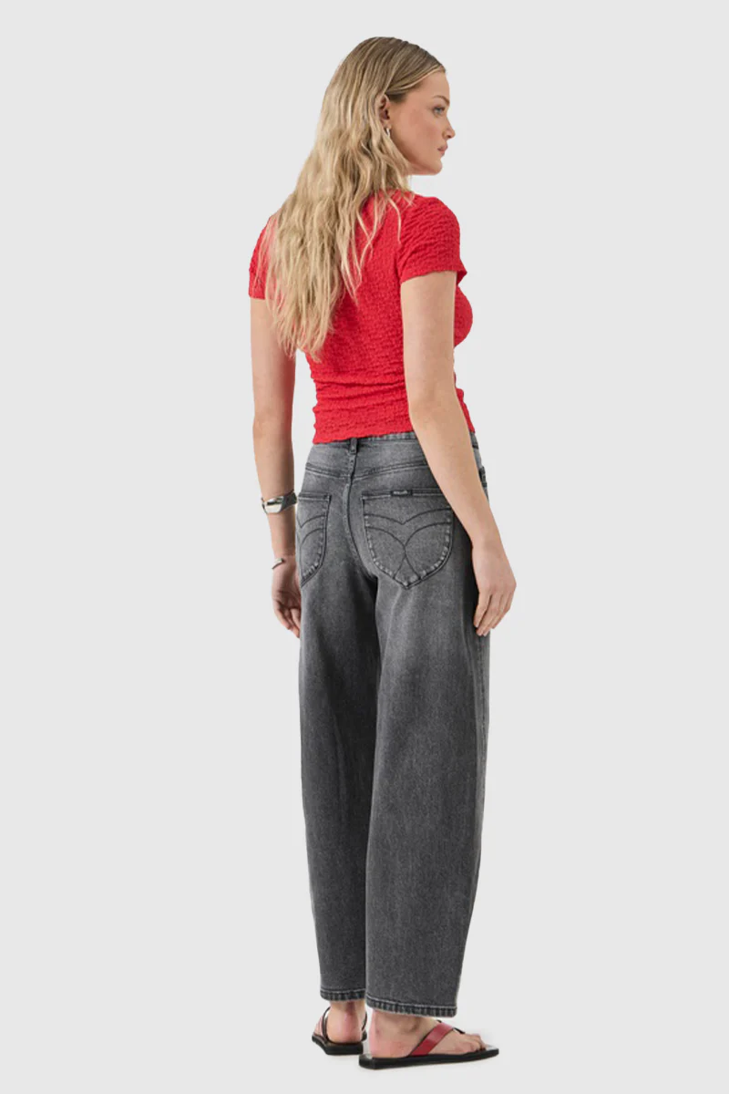 Gigi Barrel - Black Mountain - Image 4
